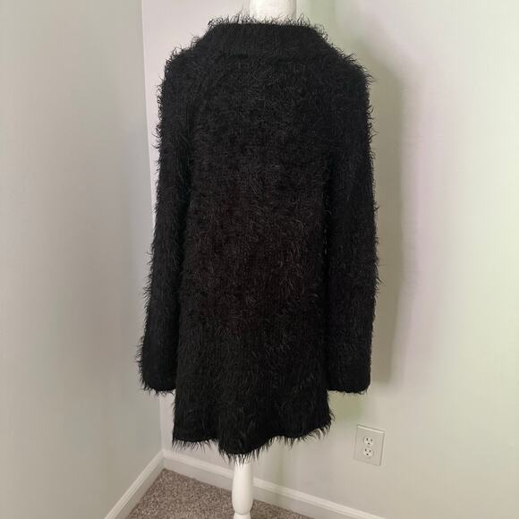 Free People black fur button up long sleeve sweater jacket size M - Picture 5 of 8